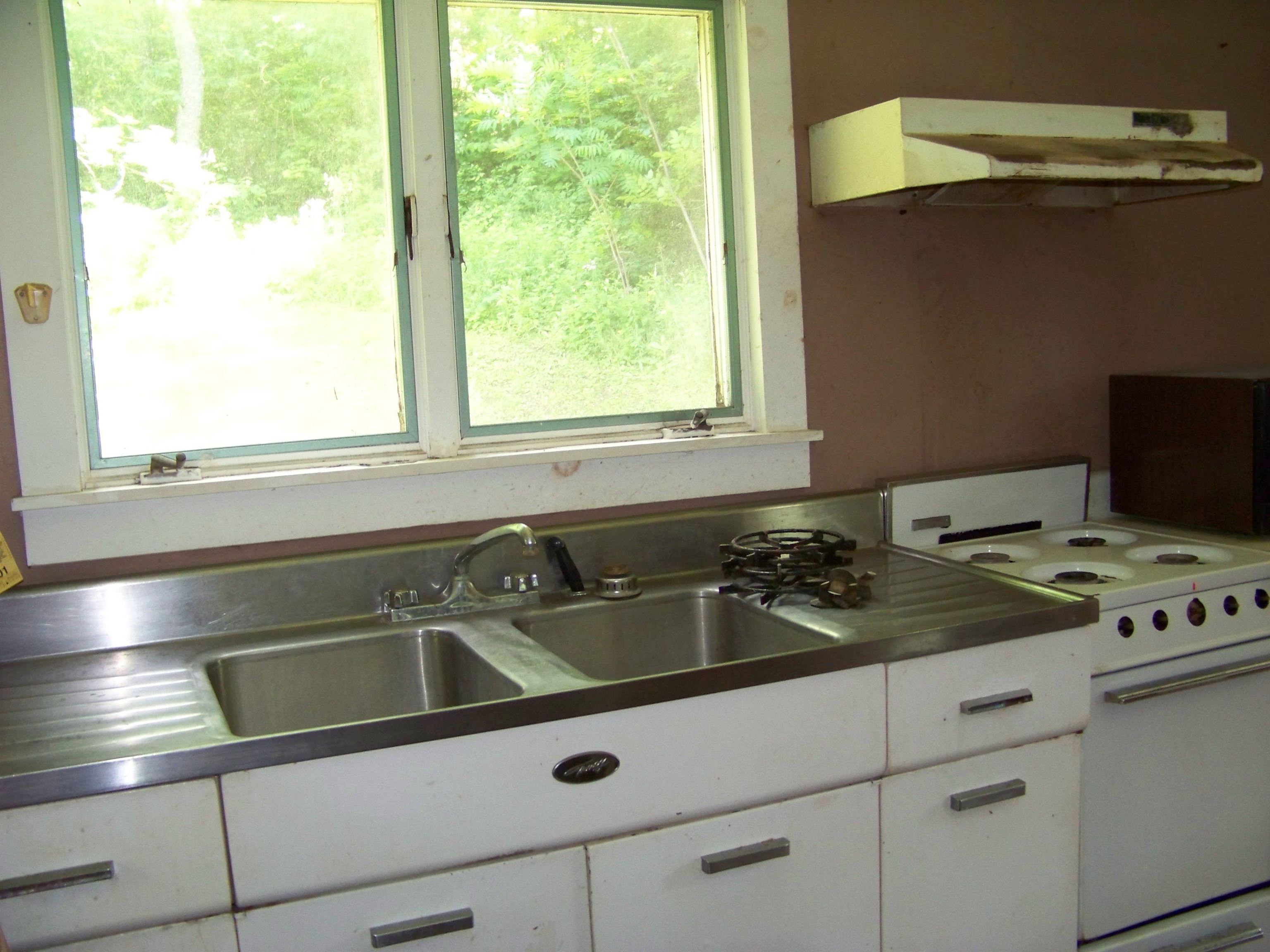 19 Austin Hill Road Rochester, VT 05767 - Photo 3 of 17