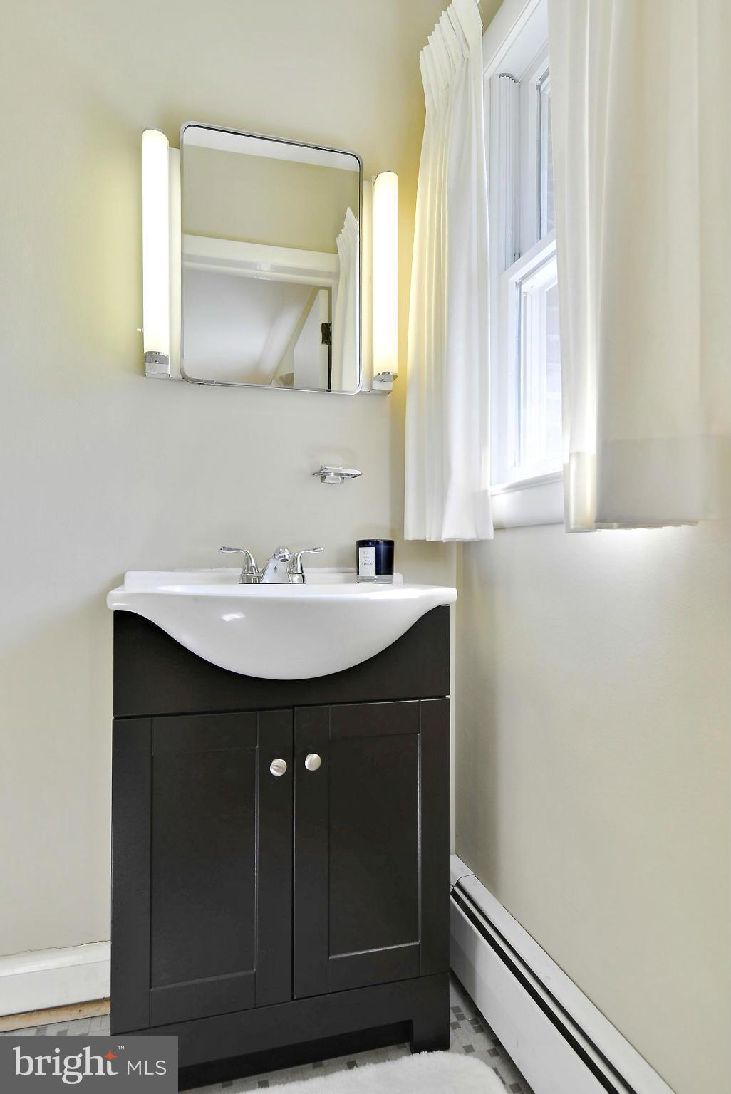 3002 Southview Road Ellicott City, MD 21042 - Photo 12 of 17 Bath (Master)