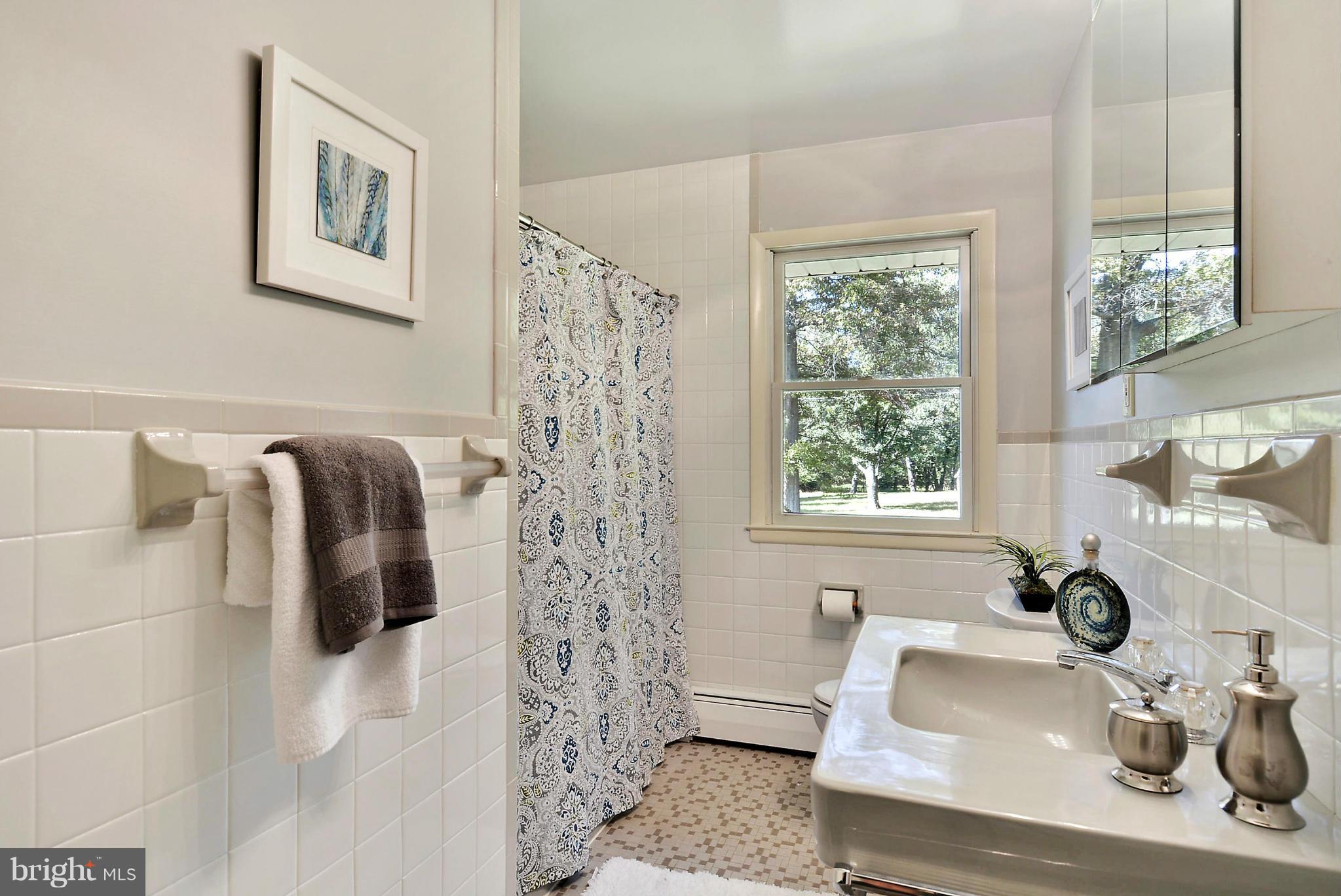 3002 Southview Road Ellicott City, MD 21042 - Photo 9 of 17 Bath