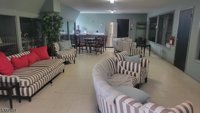 292 West Mill Road Long Valley, NJ 07853 - Photo 2 of 6