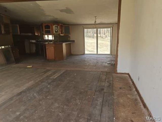 401 Hill Side Road De Soto, MO 63020 - Photo 5 of 10