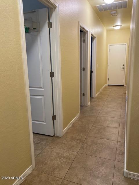 307 East Summerside Road Phoenix, AZ 85042 - Photo 21 of 37 020
