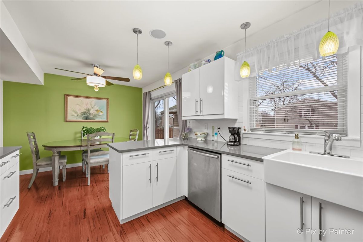 1801 Epping Place Schaumburg, IL 60193 - Photo 9 of 30