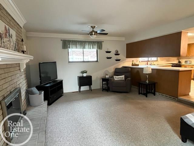 47916 Chrys Road Macomb, MI 48044 - Photo 8 of 29 50119487-7.JPG