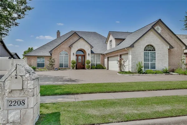 $1,375,000 | 2208 Water's Edge Drive, Granbury, TX 76048