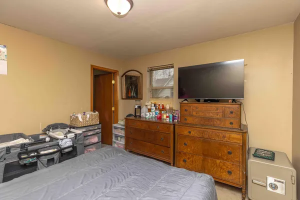 $200,000 | 525 Bluff Street, Enderlin, ND 58027