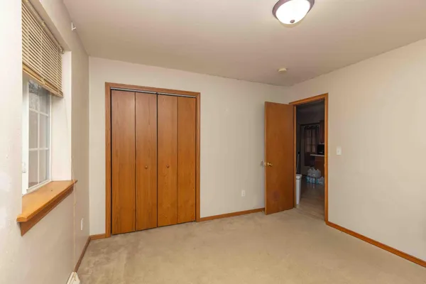 $200,000 | 525 Bluff Street, Enderlin, ND 58027