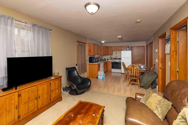 $200,000 | 525 Bluff Street, Enderlin, ND 58027