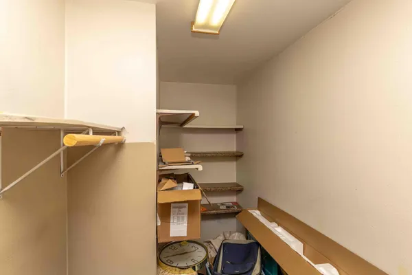 $200,000 | 525 Bluff Street, Enderlin, ND 58027