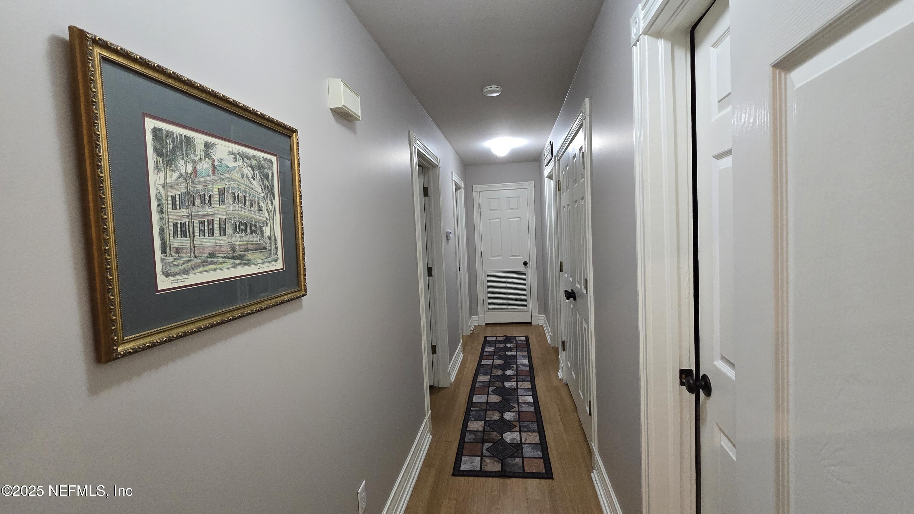 12984 92nd Street Live Oak, FL 32060 - Photo 21 of 32 a view of a hallway with windows