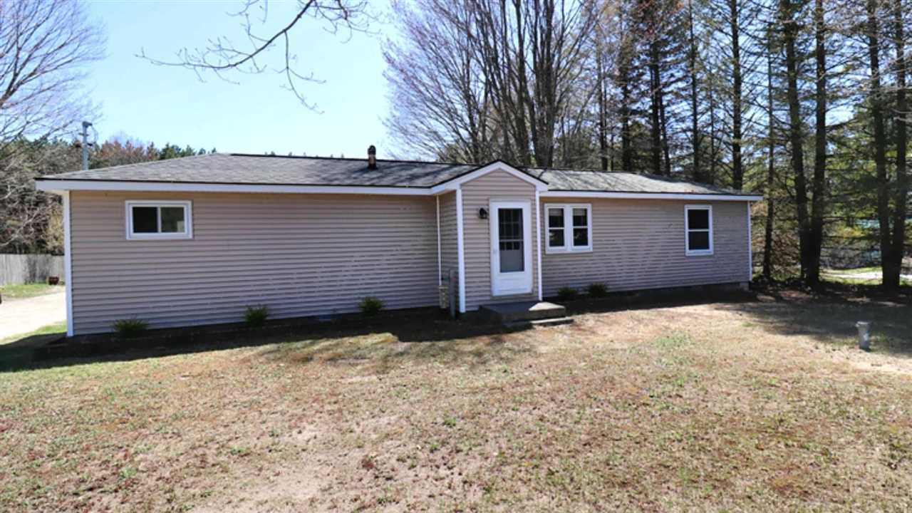 7093 Demerly Road Benzonia, MI 49616 - Photo 8 of 19 1874568-7.JPG