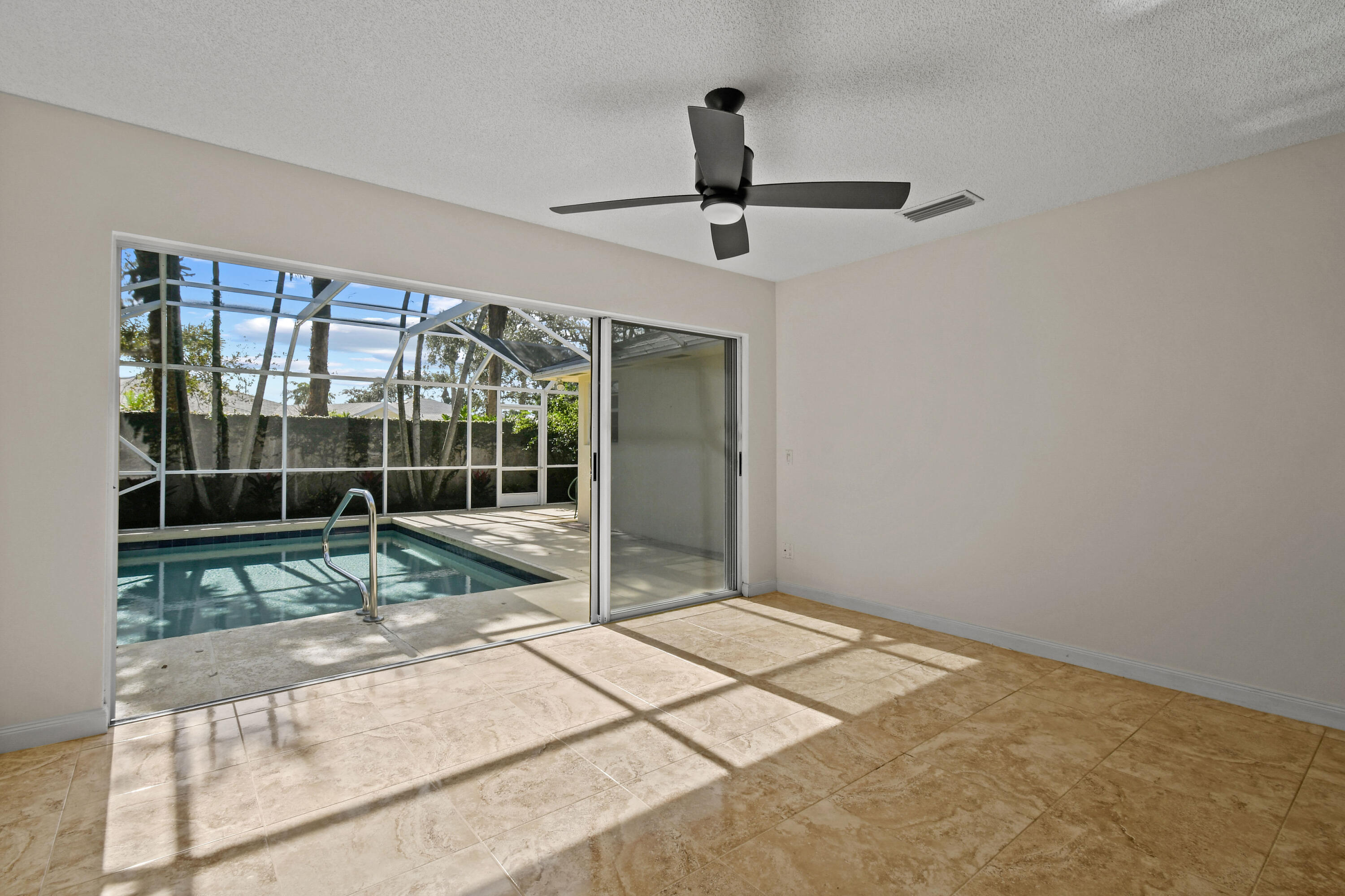 198 Brier Circle Jupiter, FL 33458 - Photo 23 of 52 198BrierCircle(23)