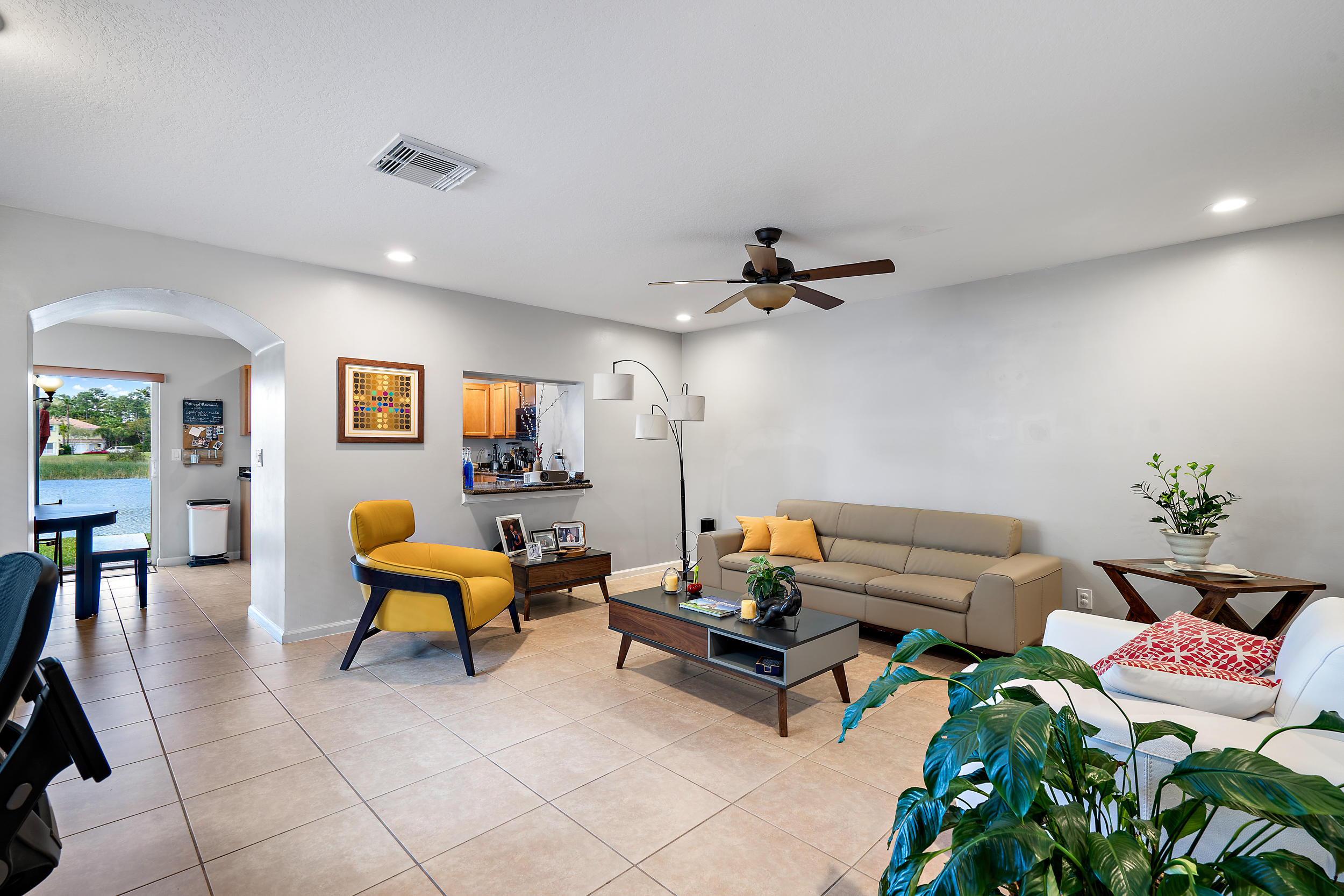 1150 Imperial Lake Road West Palm Beach, FL 33413 - Photo 4 of 20 1150 Imperial Lake Rd MLS-1