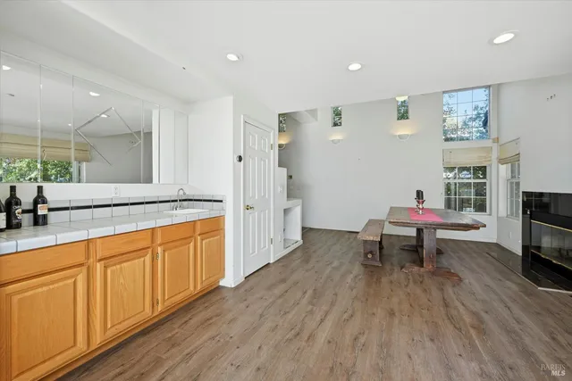 $950,000 | 17 Young Court, Napa, CA 94558