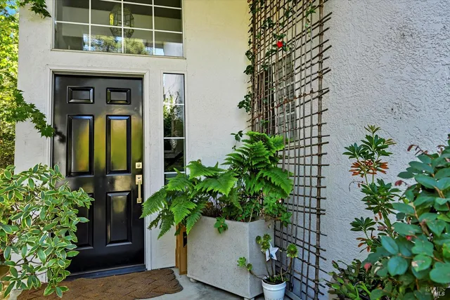 $950,000 | 17 Young Court, Napa, CA 94558