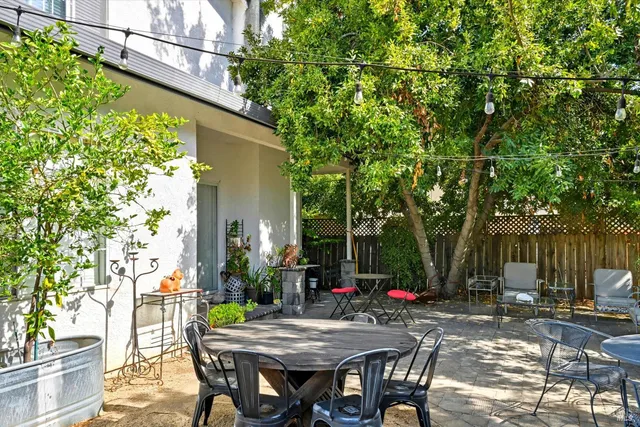 $950,000 | 17 Young Court, Napa, CA 94558