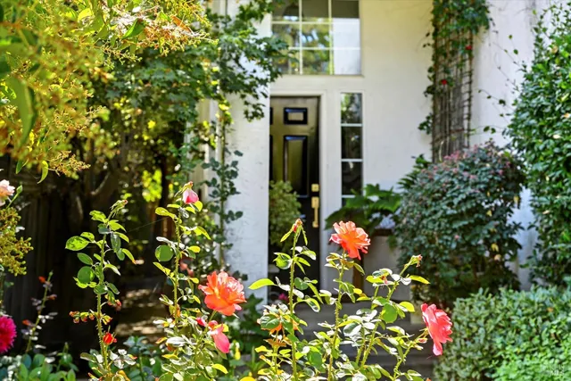 $950,000 | 17 Young Court, Napa, CA 94558