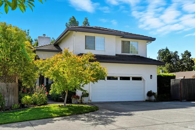 $950,000 | 17 Young Court, Napa, CA 94558