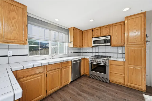 $950,000 | 17 Young Court, Napa, CA 94558