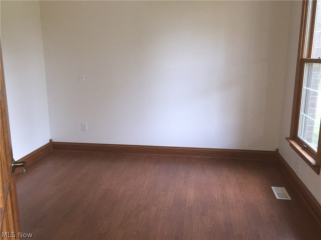 48635 Garfield Road Oberlin, OH 44074 - Photo 3 of 24 Gallery Image 3