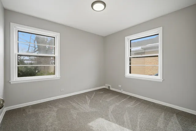 $349,900 | 2091 Sherwin Avenue, Des Plaines, IL 60018