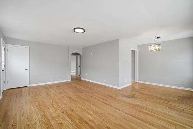 $349,900 | 2091 Sherwin Avenue, Des Plaines, IL 60018