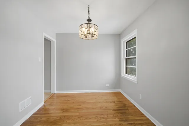 $349,900 | 2091 Sherwin Avenue, Des Plaines, IL 60018