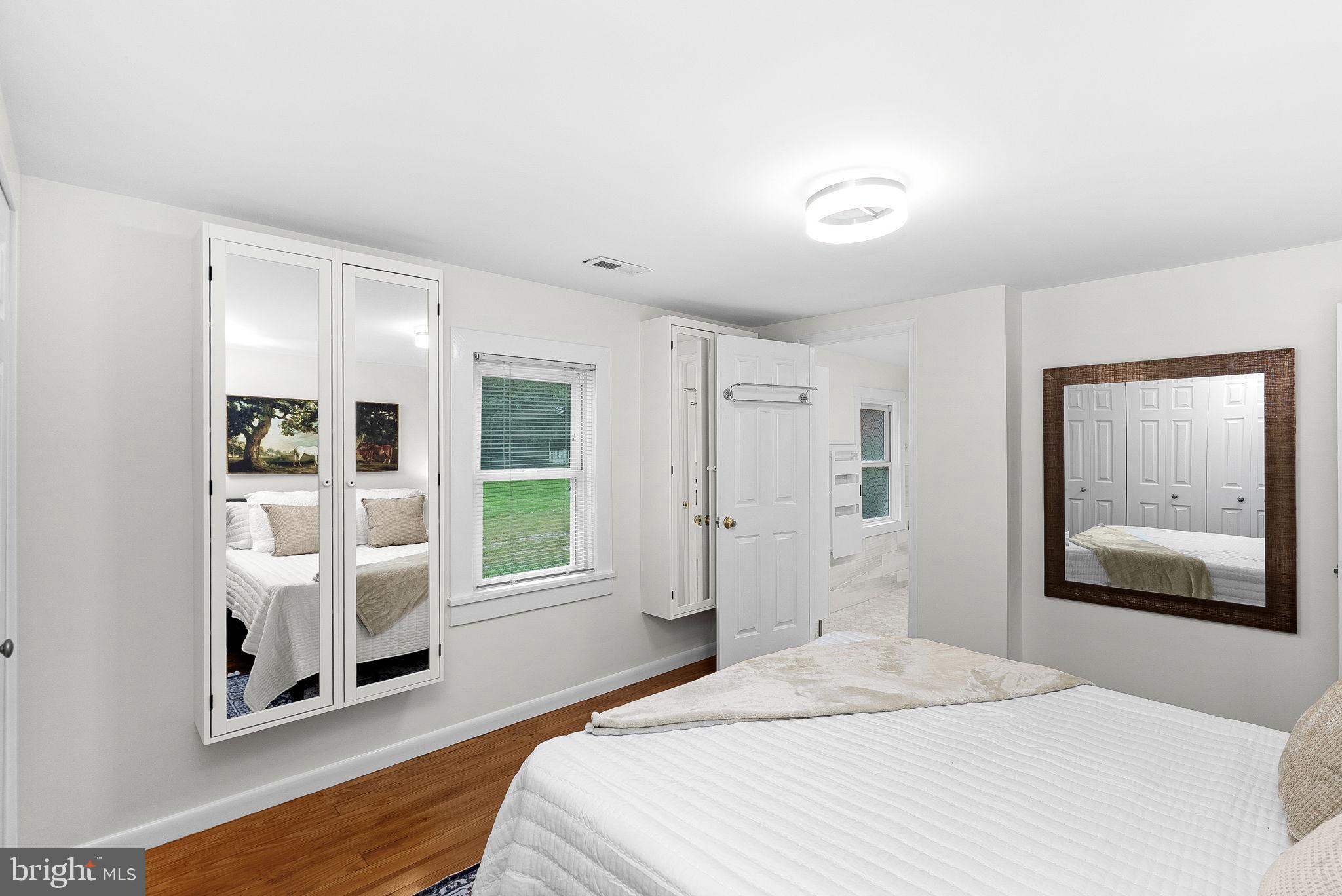 35121 Bloomfield Road Round Hill, VA 20141 - Photo 30 of 57 Primary Bedroom with Hardwoods Floors, En-Suite BA