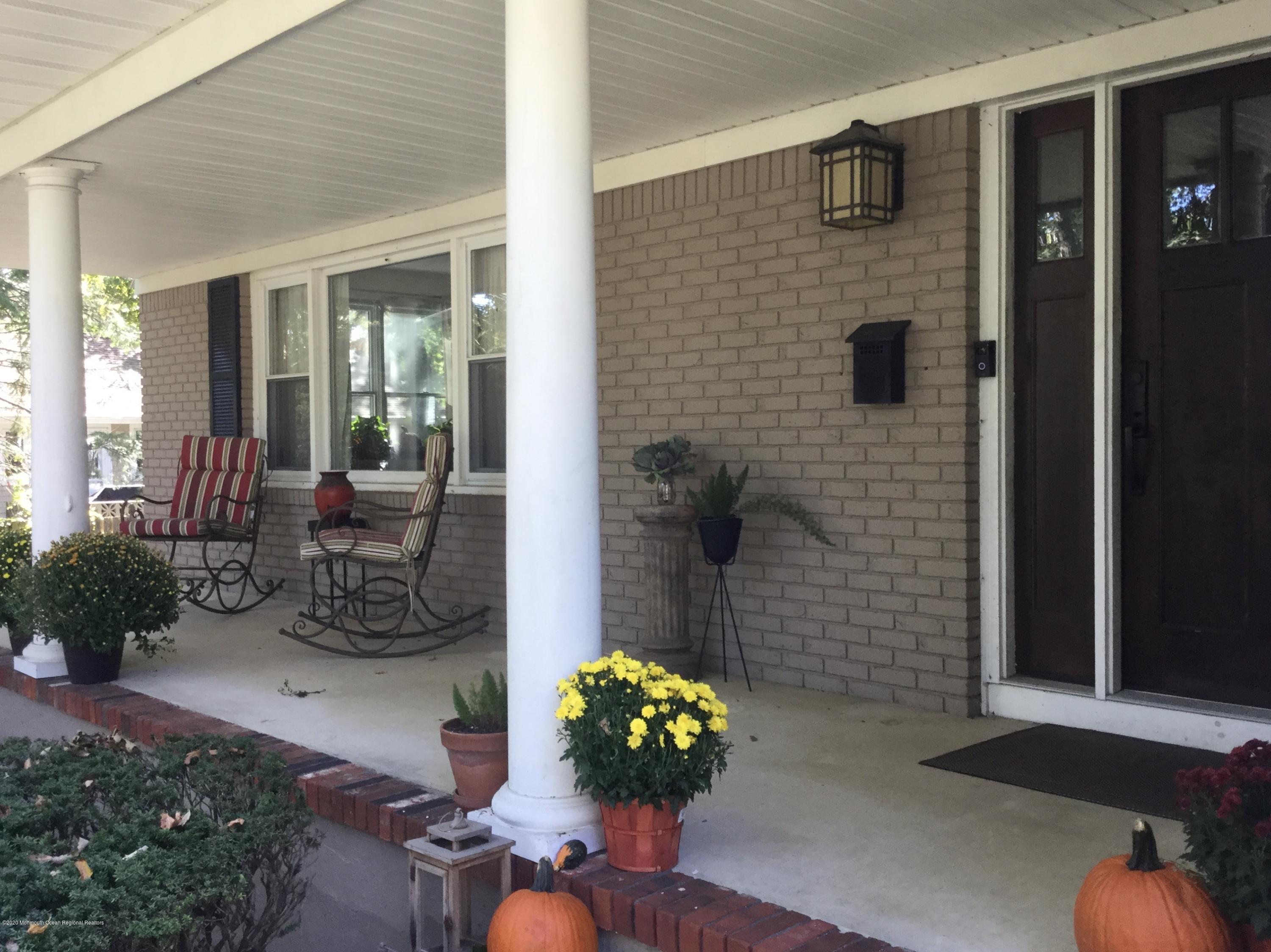 206 Pinecrest Road Oakhurst, NJ 07755 - Photo 3 of 54 IMG_1758