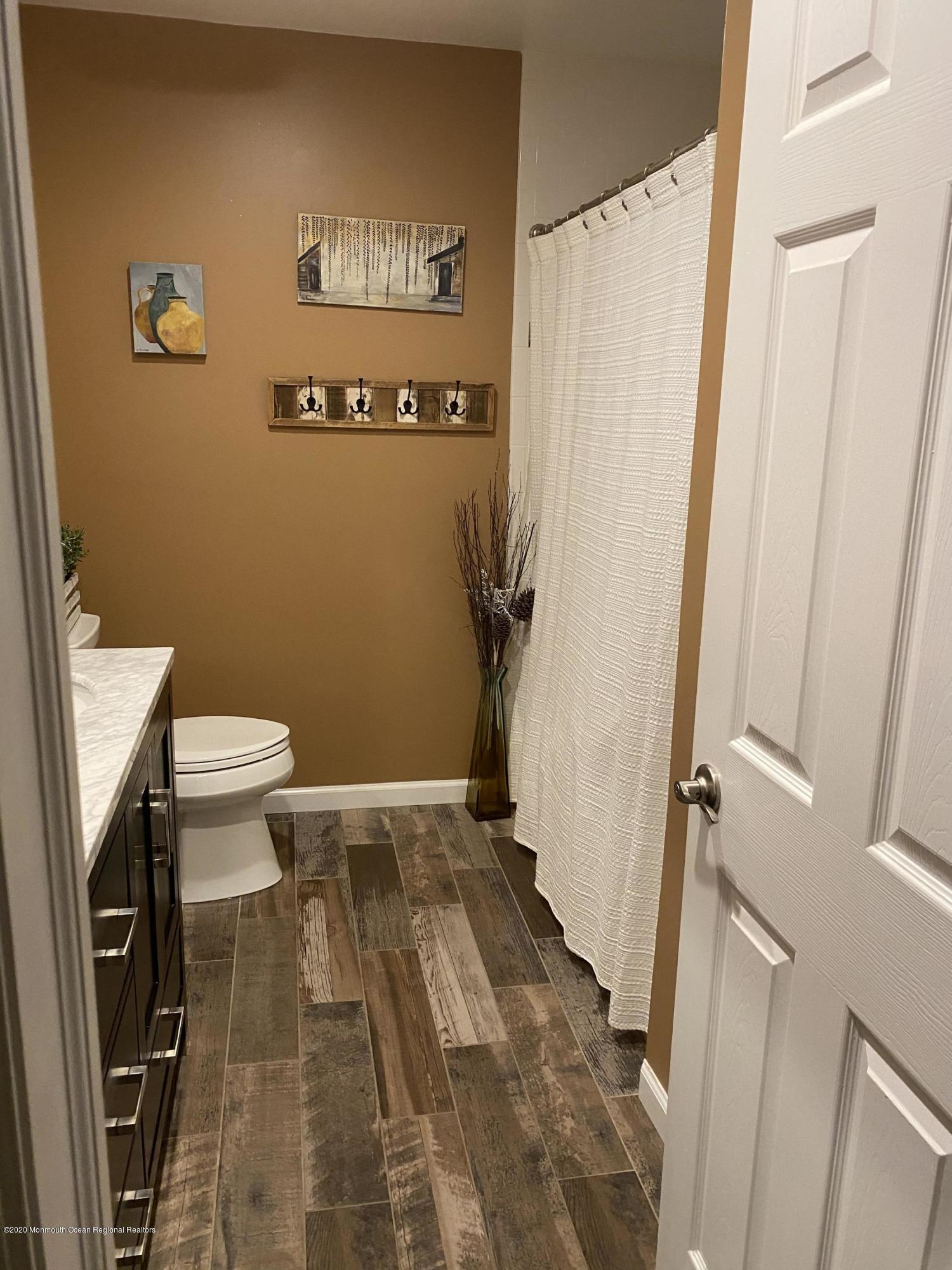 206 Pinecrest Road Oakhurst, NJ 07755 - Photo 32 of 54 IMG_1207-preview
