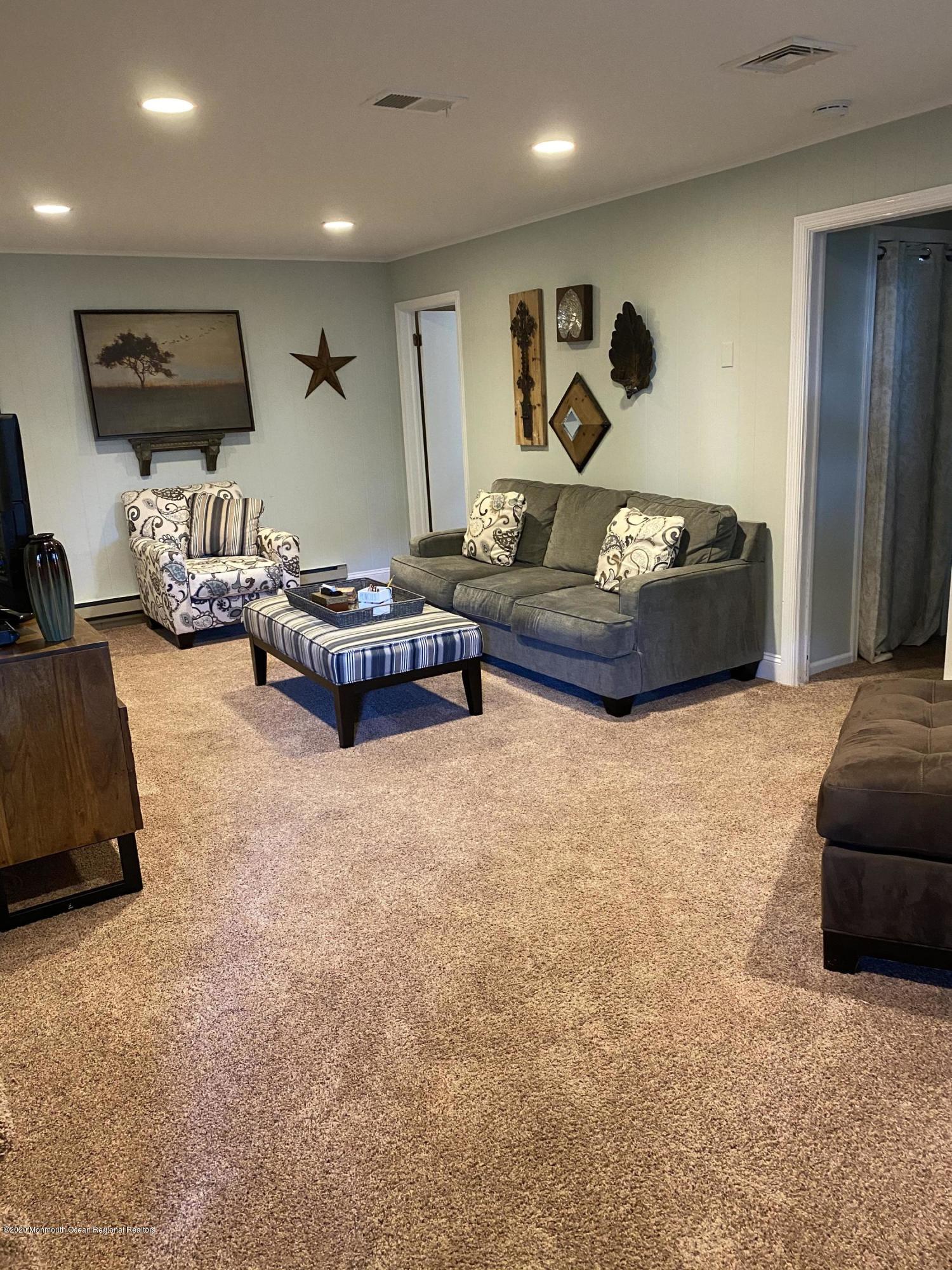 206 Pinecrest Road Oakhurst, NJ 07755 - Photo 37 of 54 IMG_1113-preview