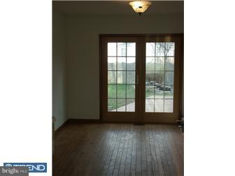 402 Carpenter Street Glassboro, NJ 08028 - Photo 3 of 12 Dining Room