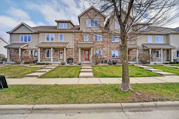 $325,000 | 6720 Fairhaven Road, Unit 10, Madison, WI 53719