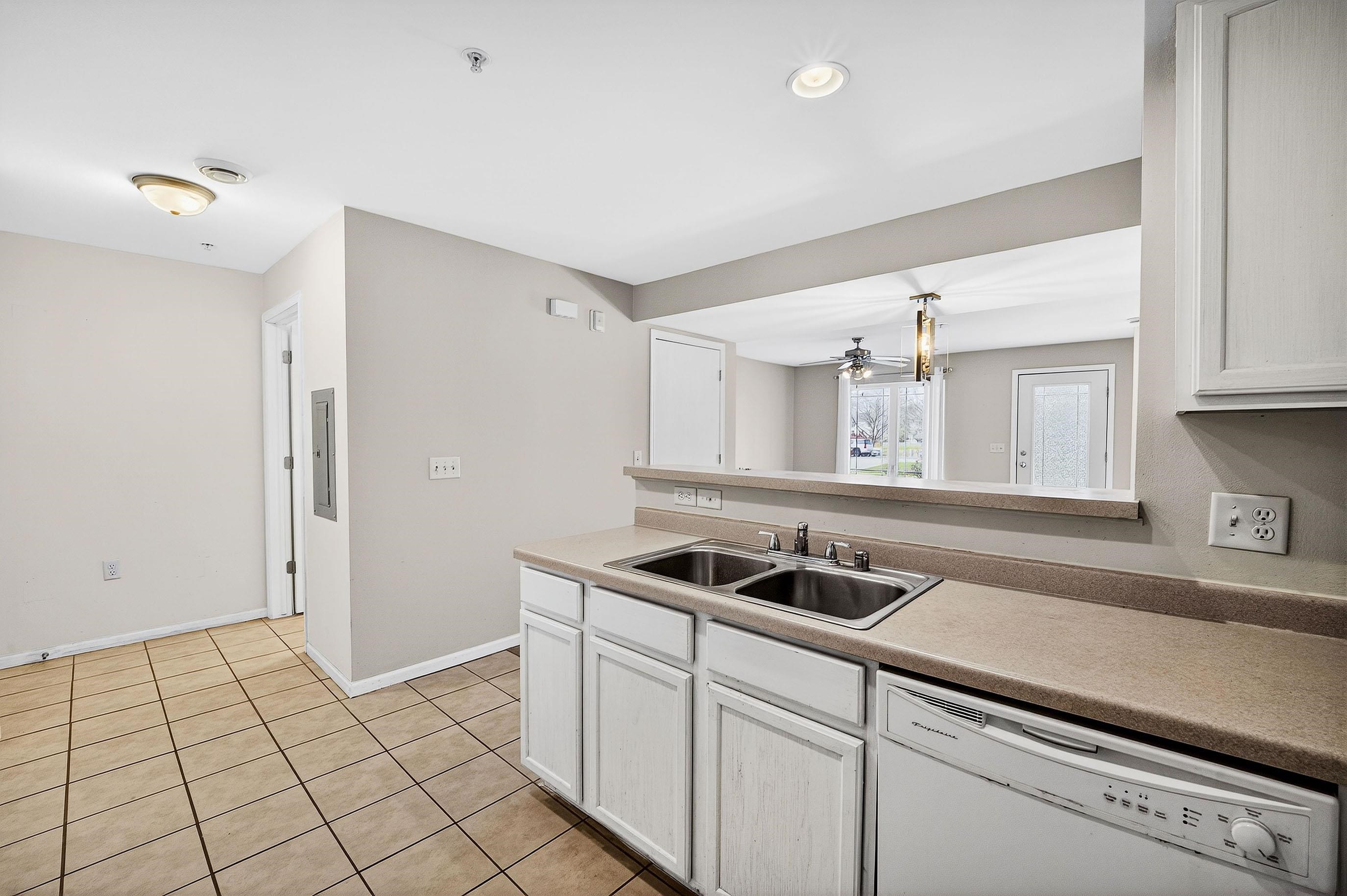 6720 Fairhaven Road, Unit 10 Madison, WI 53719 - Photo 10 of 29