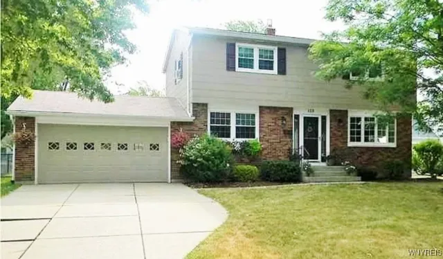 $2,800 | 123 Ava Lane, Amherst, NY 14221