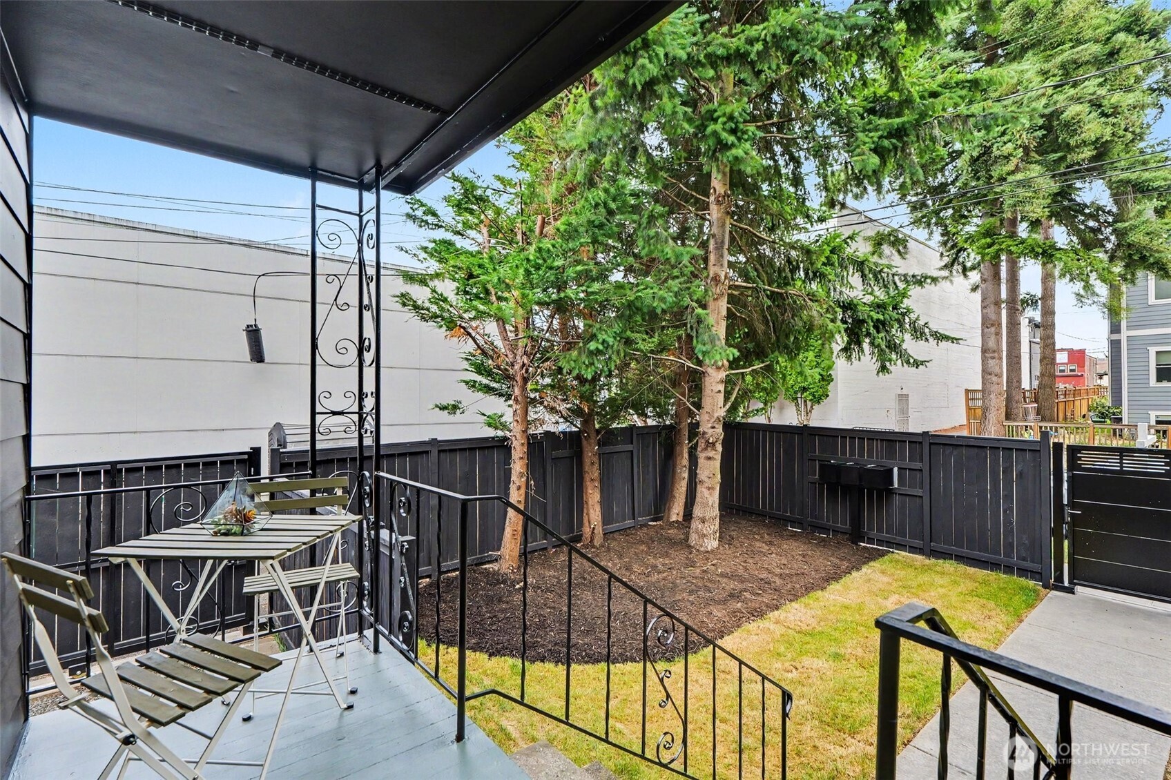 1111 North 76th Street, Unit 1 Seattle, WA 98103 - Photo 25 of 34