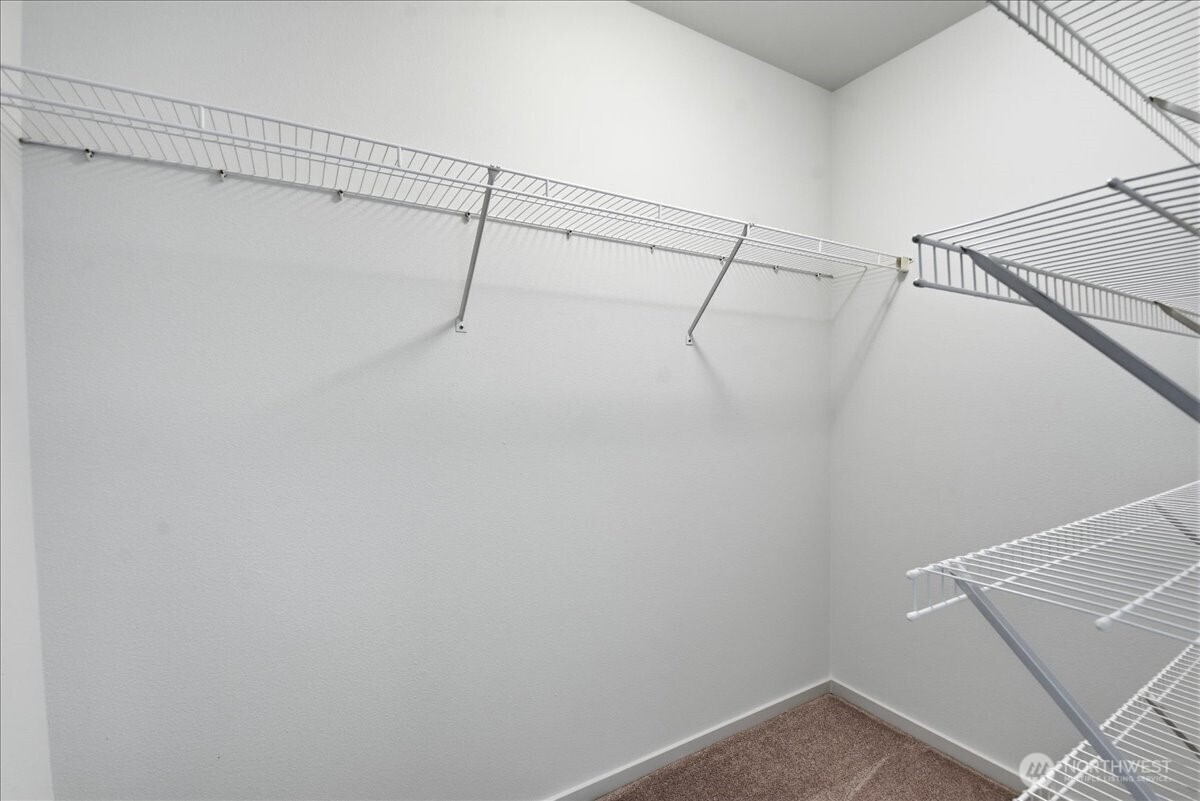 63 Cougar Ridge Road Northwest, Unit 2102 Issaquah, WA 98027 - Photo 19 of 30