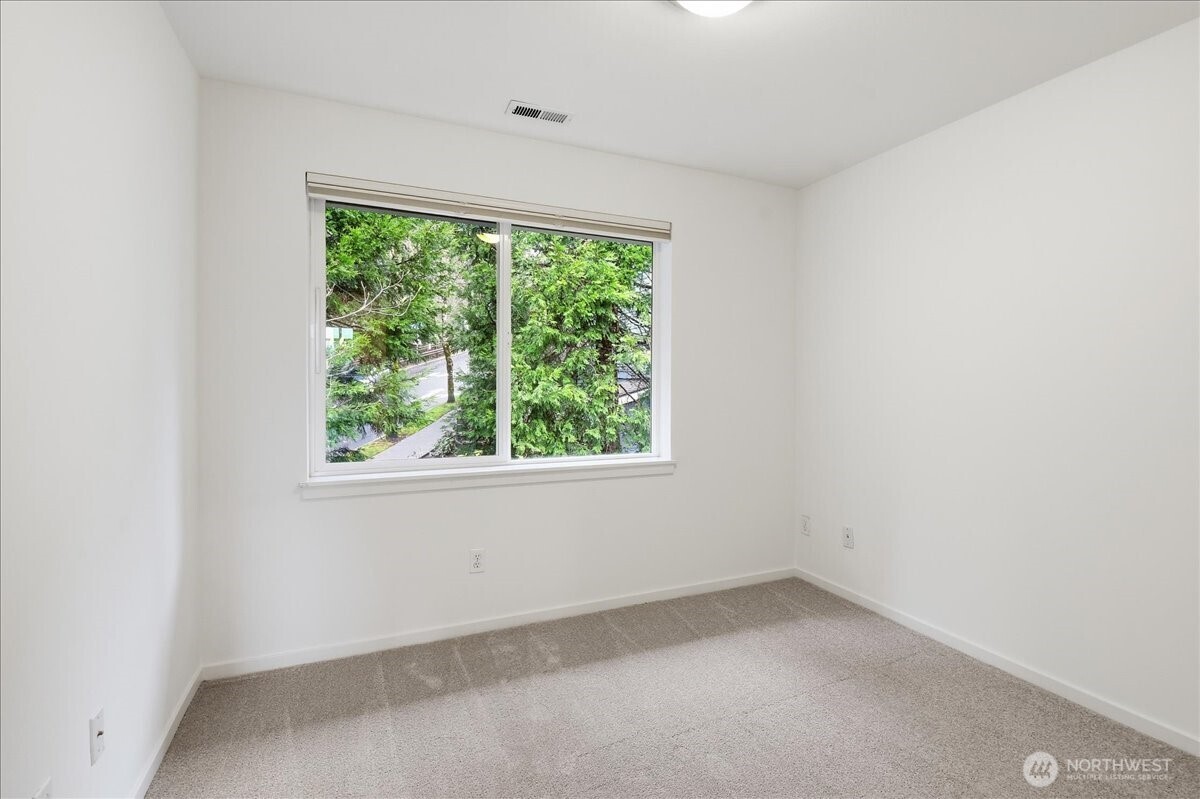 63 Cougar Ridge Road Northwest, Unit 2102 Issaquah, WA 98027 - Photo 20 of 30