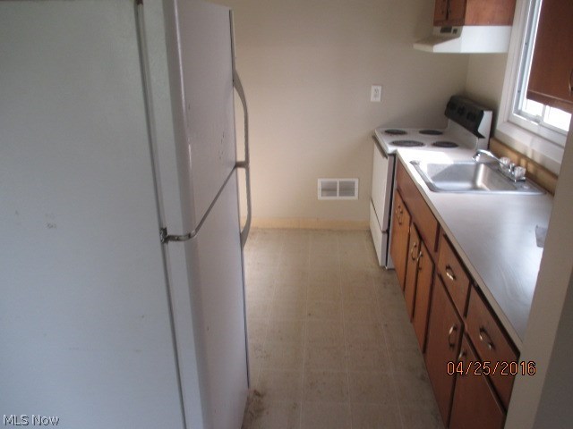 388 Sprague Road Berea, OH 44017 - Photo 5 of 17 Gallery Image 5
