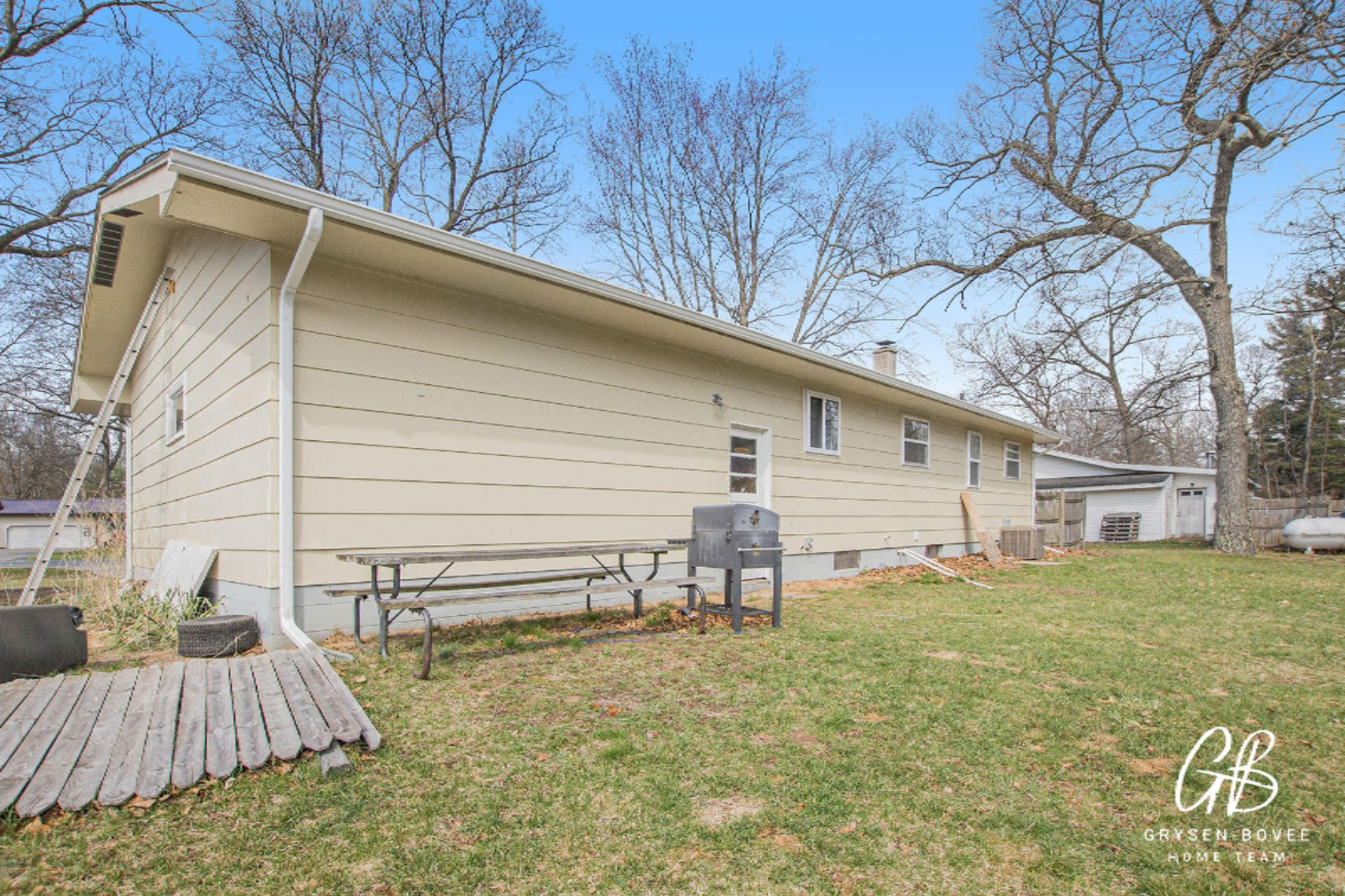 2118 South Maple Island Road Muskegon, MI 49442 - Photo 5 of 25 IMG_8689