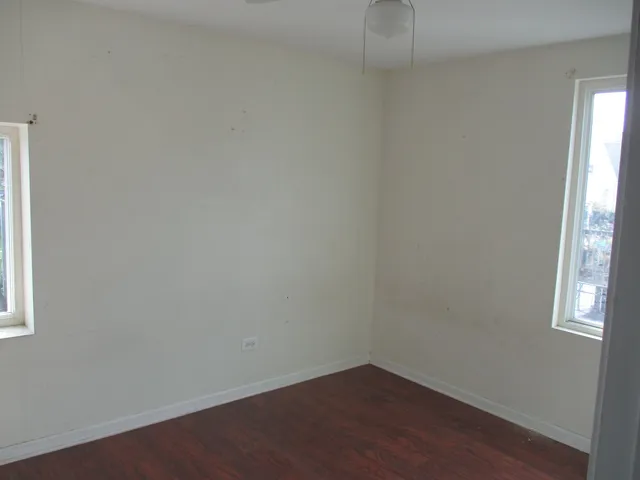 $229,900 | 1324 Clinton Avenue, Berwyn, IL 60402