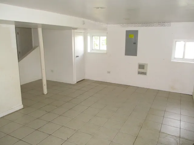 $229,900 | 1324 Clinton Avenue, Berwyn, IL 60402