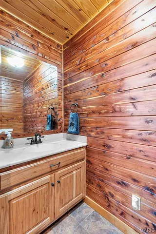 $997,000 | 4940 County Road 532, Jackson, MO 63755