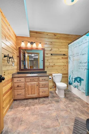 $885,000 | 4940 County Road 532, Jackson, MO 63755