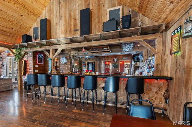 $997,000 | 4940 County Road 532, Jackson, MO 63755