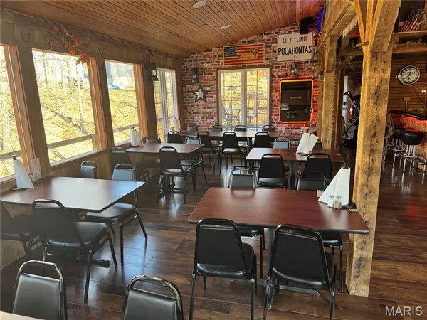 $962,000 | 4940 County Road 532, Jackson, MO 63755