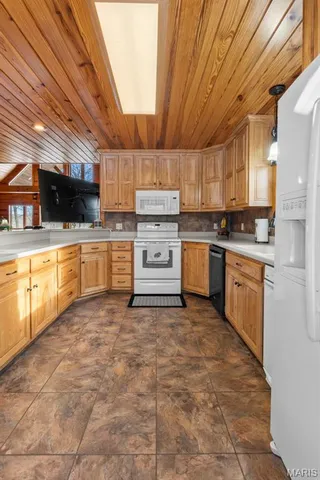 $997,000 | 4940 County Road 532, Jackson, MO 63755