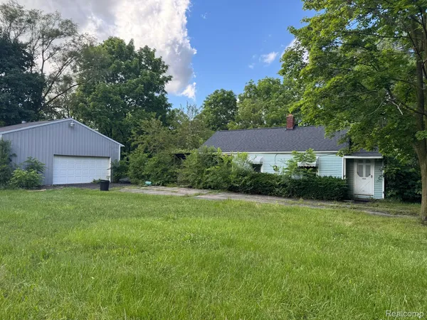 $35,900 | 2609 Bertha Avenue, Flint, MI 48504