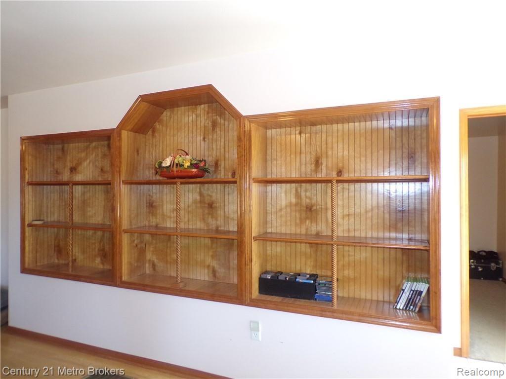 7085 Lyons Road Imlay City, MI 48444 - Photo 14 of 32 100_0074.JPG