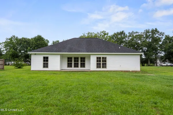 $296,500 | 12 Lawson Taylor Road, Carriere, MS 39426